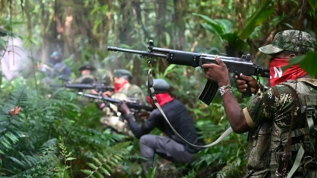 Combates entre ELN y disidencias de las FARC en Arauca.