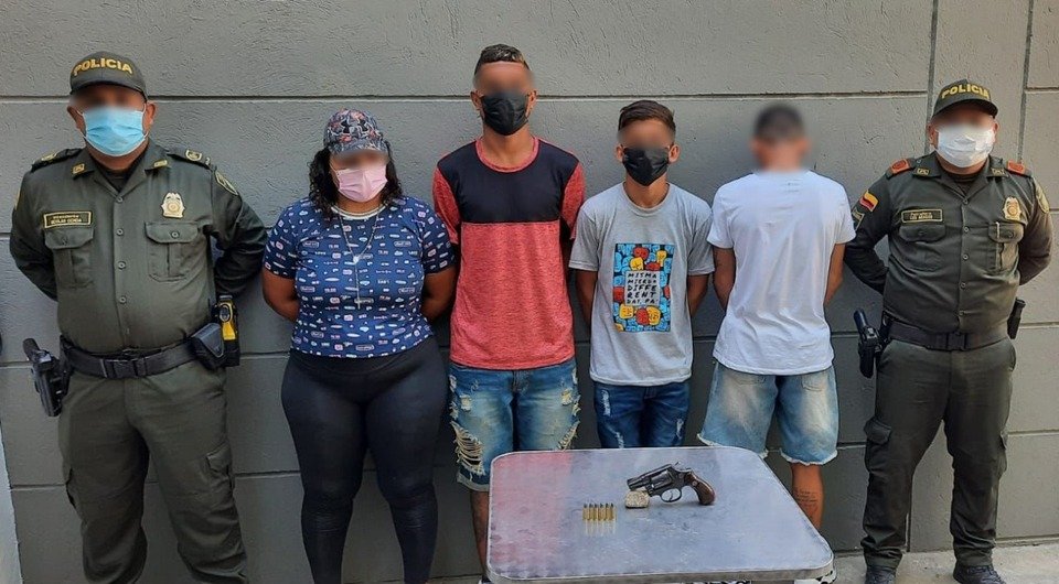 Capturaron-banda-de-asaltantes-de-buses-intermunicipales-en-la-via-la-Cordialidad