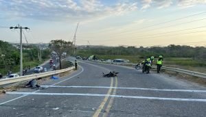 Motociclista-se-estrello-de-frente-contra-vehiculo-en-la-via-Mamonal