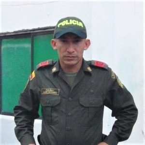 Estoy vivo en esta tierra por la misericordia de Dios Patrullero James Navarro.