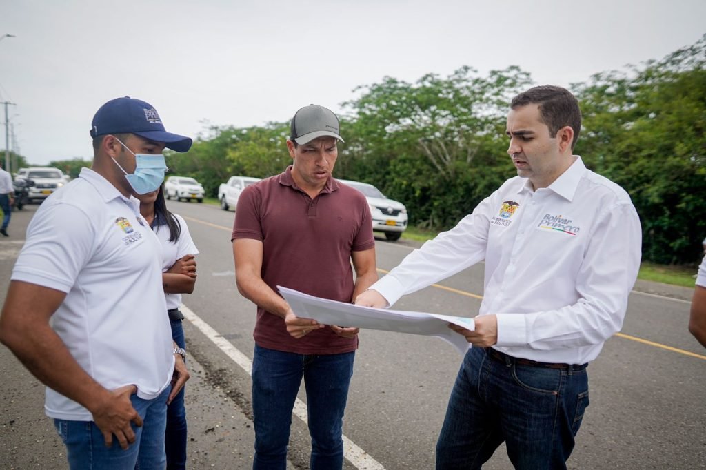 Gobierno-de-Bolivar-entrego-obra-de-restauracion-de-la-via-Punta-Canoa.