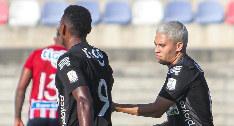 Junior-alista-posibles-alineaciones-en-su-primer-debut-de-la-liga