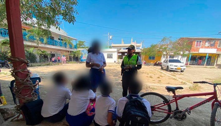 Control-de-la-Policia-en-entornos-escolares