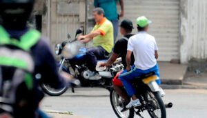 Parrillero-hombre-en-Cartagena.