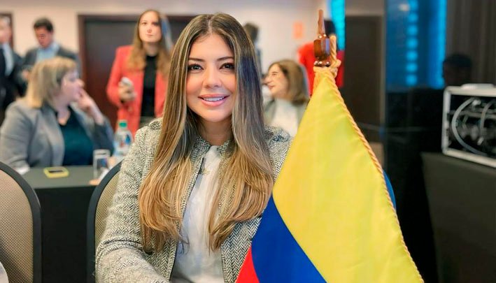 Representante-a-la-camara-Juliana-Aray