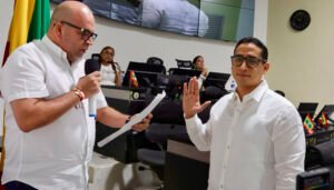 Carlos Guerra Martelo tomó posesión como concejal de Cartagena.