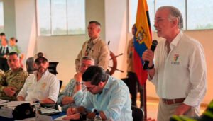 De la Espriella lideró Consejo de Seguridad en Cartagena y se reunió con alcaldes de Bolívar.